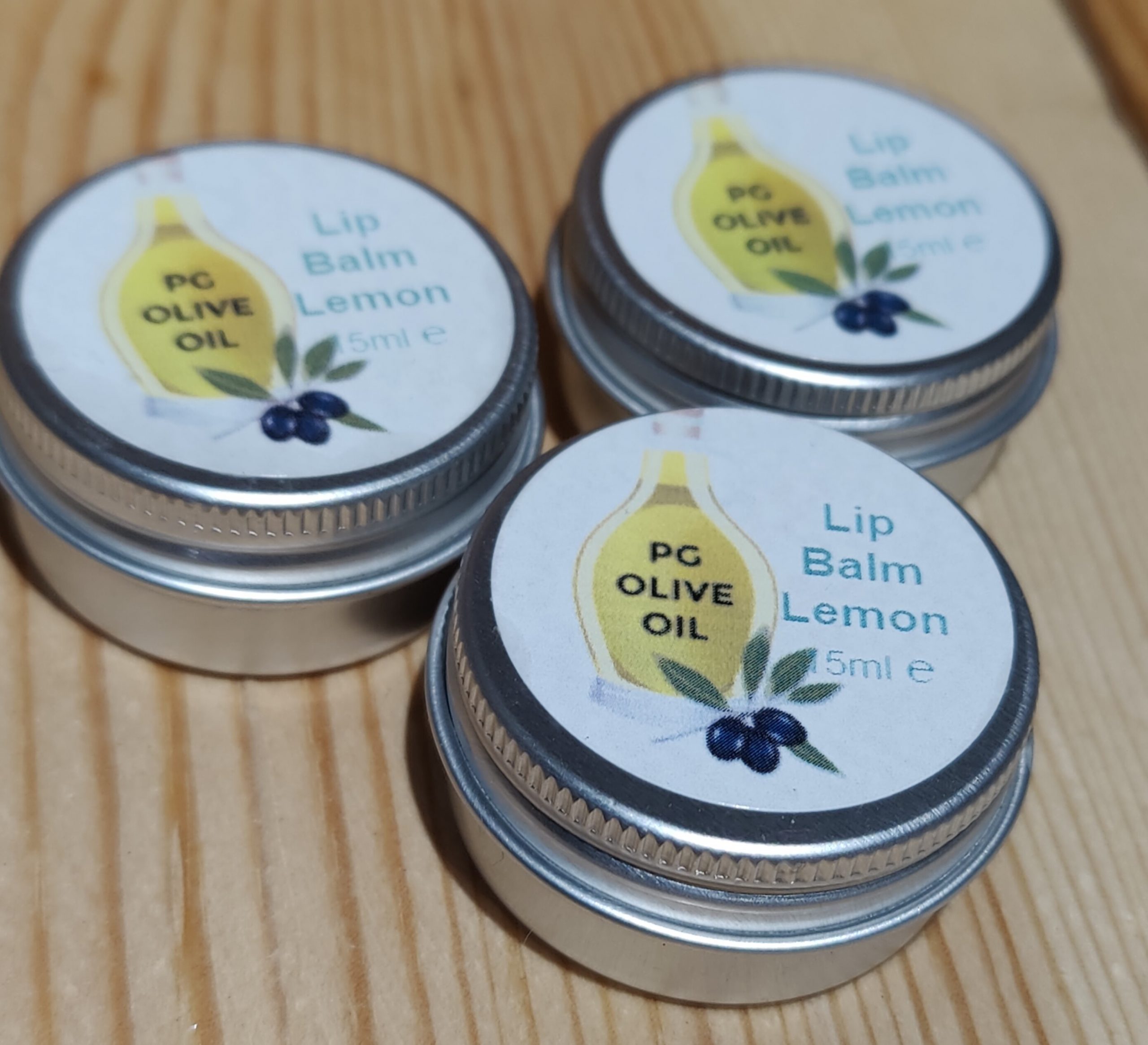 Organic Lip Balm Lemon Fragrance 15ml - Image 3